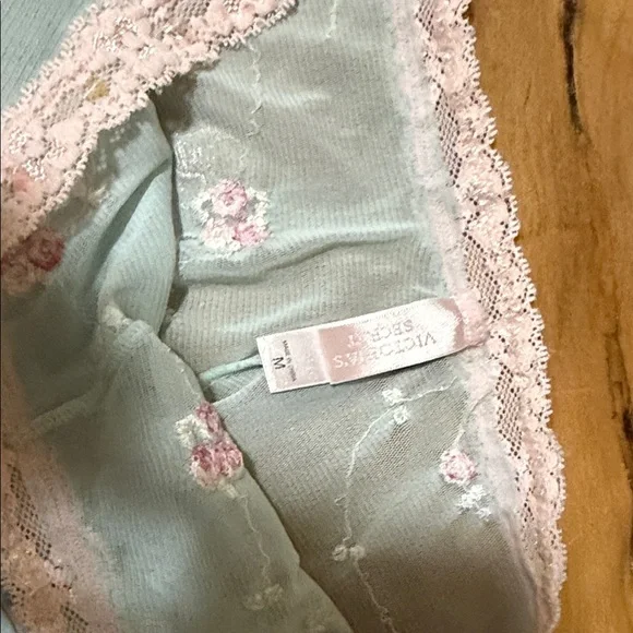 Vintage Floral Lace Victoria Secret  Lingerie Set - Mint Green - Picture 5 of 9
